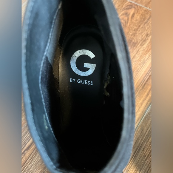 G by Guess booties. Zip up back. Size 6M. - Picture 4 of 11